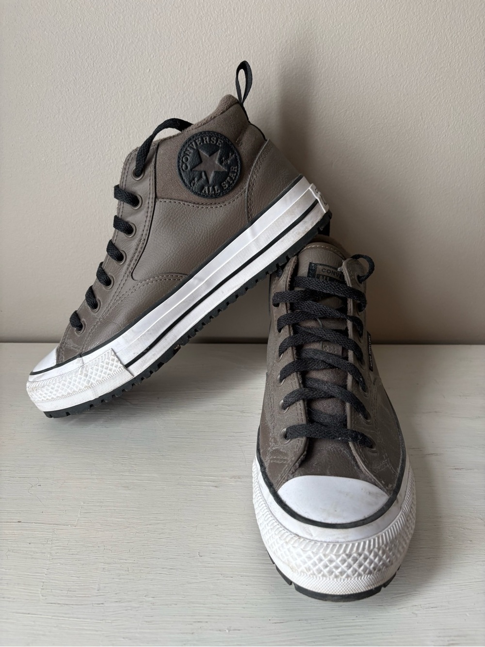 Converse Low-Top Sneakers in Taupe and Black - Picture 2 of 7